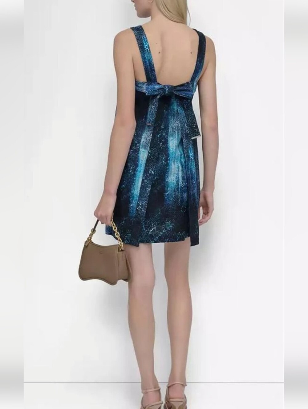 DKNY brand women’s Sleeveless Blue Abstract Shift Dress with bow back size 4 NWT